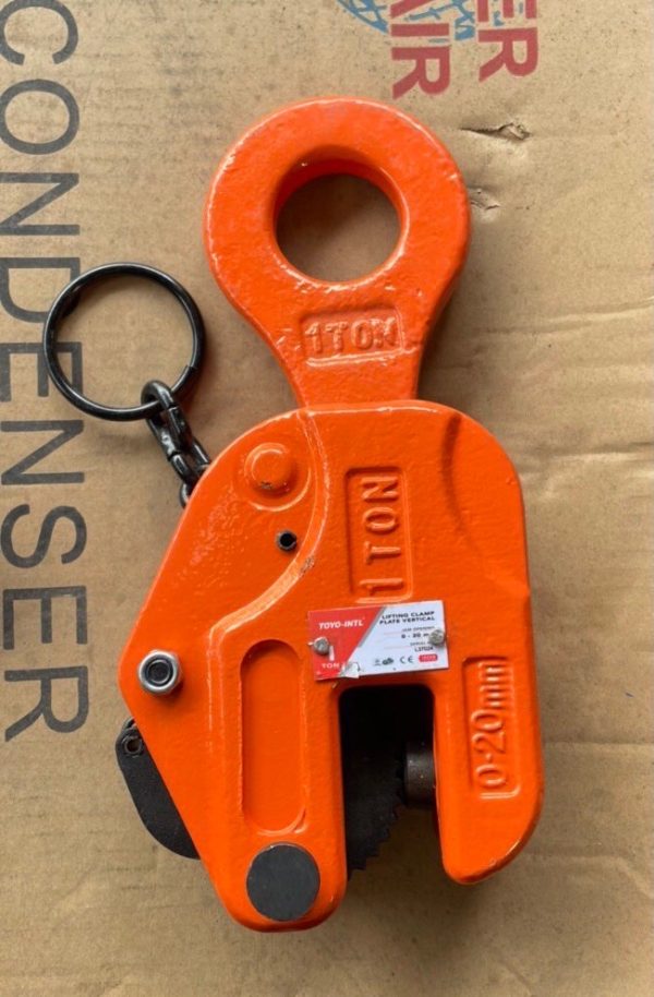 kẹp tôn đứng Toyo-Intl 1 tấn